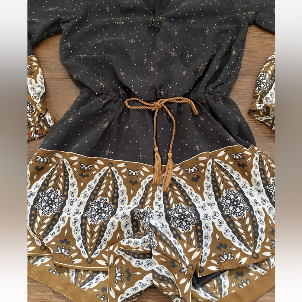 EUC Japan Jumper Romper Shorts Women’s Size S Ajrakh style Paisley Print Boho - Picture 7 of 16